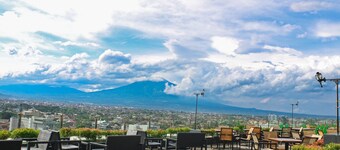 1O1 马朗 OJ 酒店