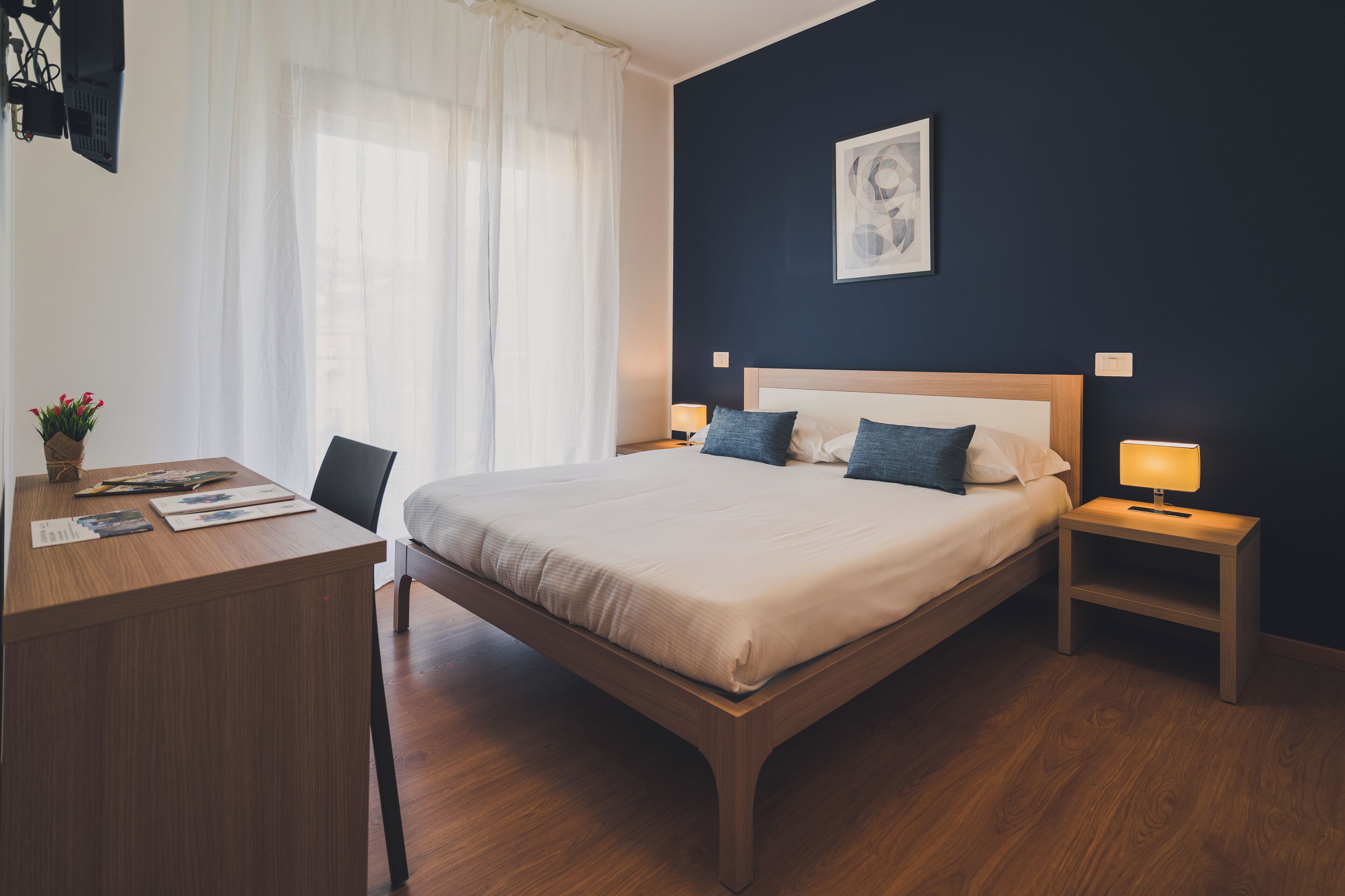Standard Double Room | Premium bedding, minibar, in-room safe, desk