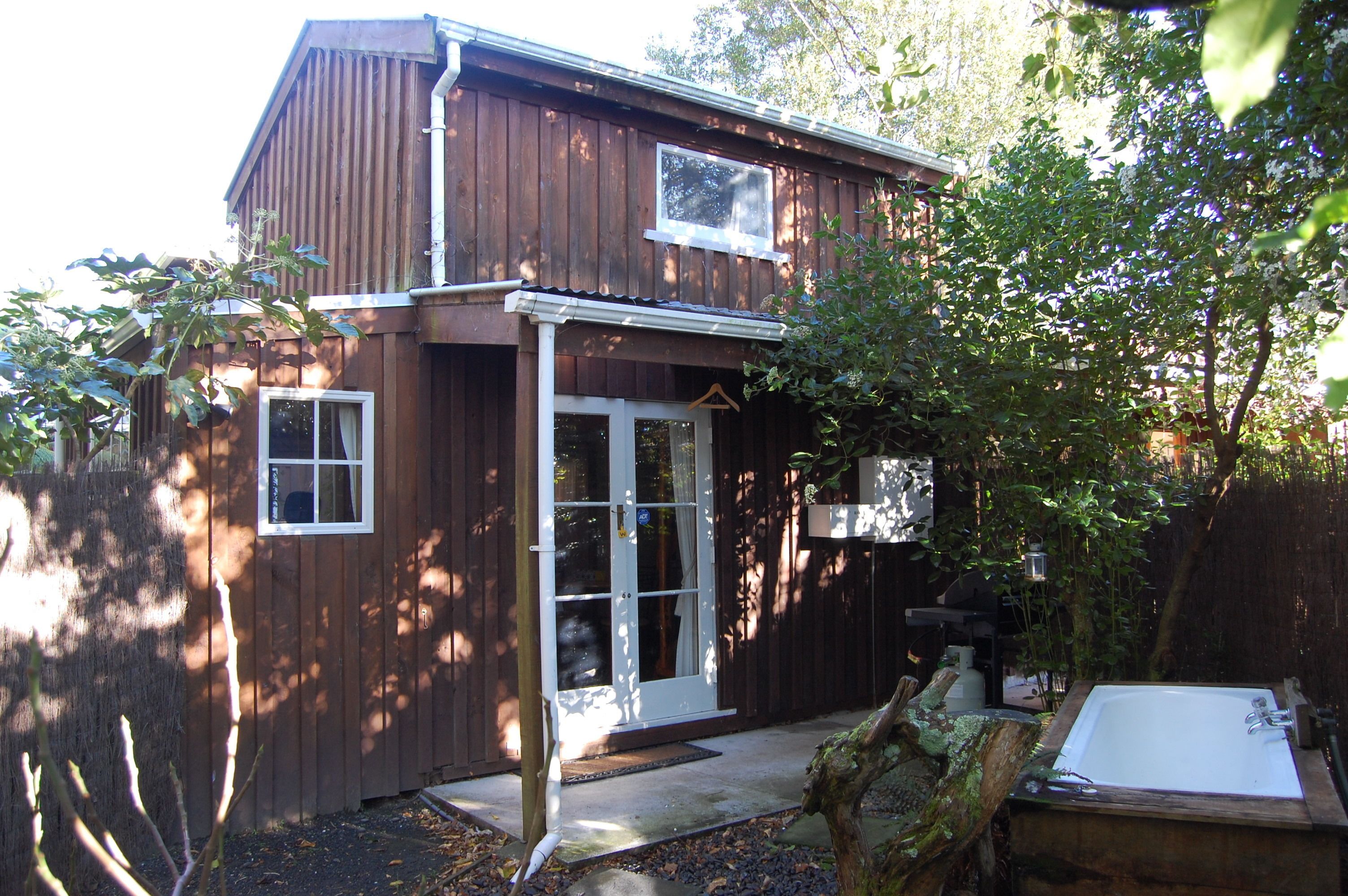 Mahoe Cottage – No Pets Allowed | Terrace/patio