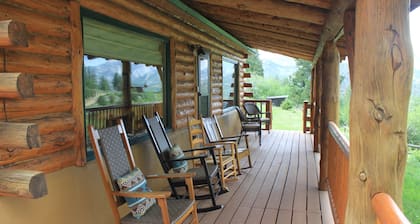 Rustic retreat with amazing views, abundant wildlife, convenient location.