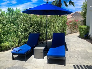 Terrace/patio - LARGE, PRIVATE Yard & Heated, Saltwater Pool/Spa, Detached Casita, Peloton (La Quinta)