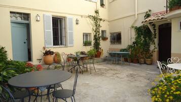 Restauration extérieure