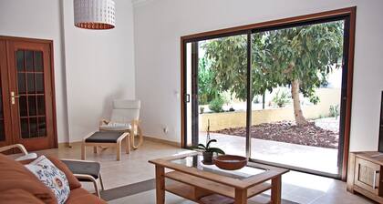 Puerto Arenas 41, maison de ville lumineuse et spacieuse avec WiFi gratuit