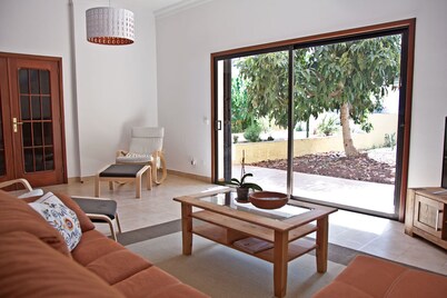 Bright and spacious townhouse.