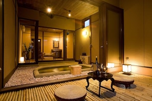 Indoor spa tub - SEKIYA RESORT Bettei Haruki (Beppu)