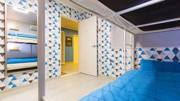 4 人部屋 (Foreigner only) | アイロン / アイロン台、WiFi (無料)