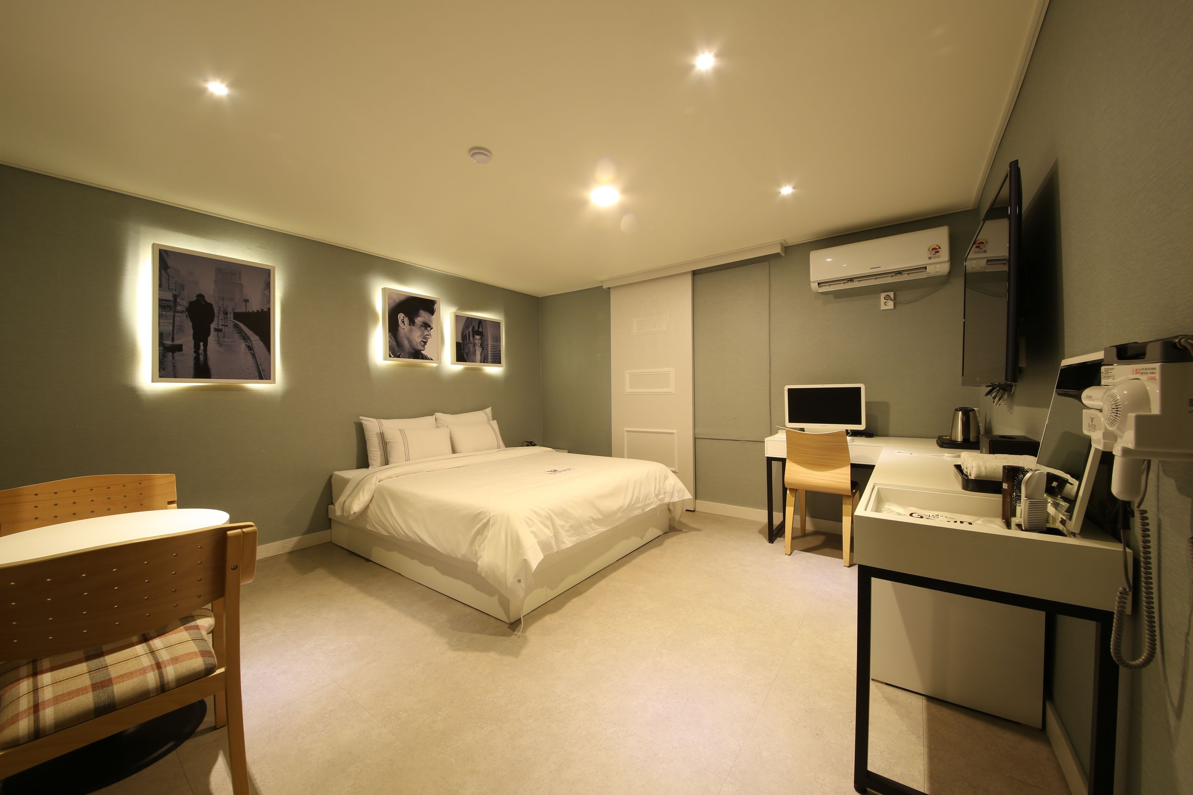 standard double room | desk, free wifi