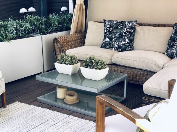 Property grounds - Design apartment, with a private terrace of 140 meters 20 meters from the sea and parking (Aguilas)