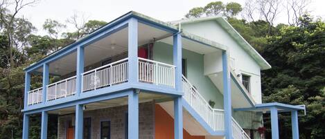 Fachada de la propiedad