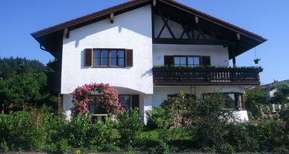 Absolut ruhige Wohnung zwischen München und den Alpen