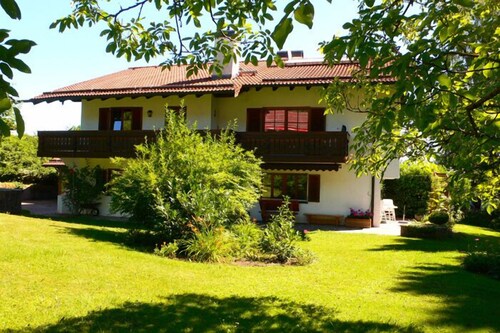 Absolutely quiet apartment between Munich and the Alps