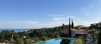 Super T2 in Issambres 5 beds loggia & Private garden with sea view swimming pool tennis