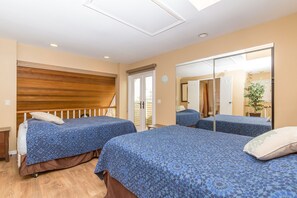 3 chambres, fer et planche à repasser, Wi-Fi, draps fournis