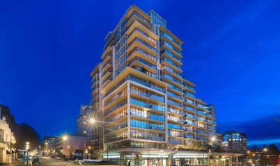 The Falls: The Waterfalls Hotel: Luxury Oasis at the Falls in Victoria, BC