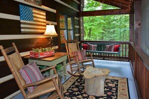 Property grounds - ☆Luxury Log Cabin☆3K/1Q/4 Full-bunks☆Fireplace☆Firepit☆4TVs☆Jacuzzi☆Foosball☆ (Blowing Rock)