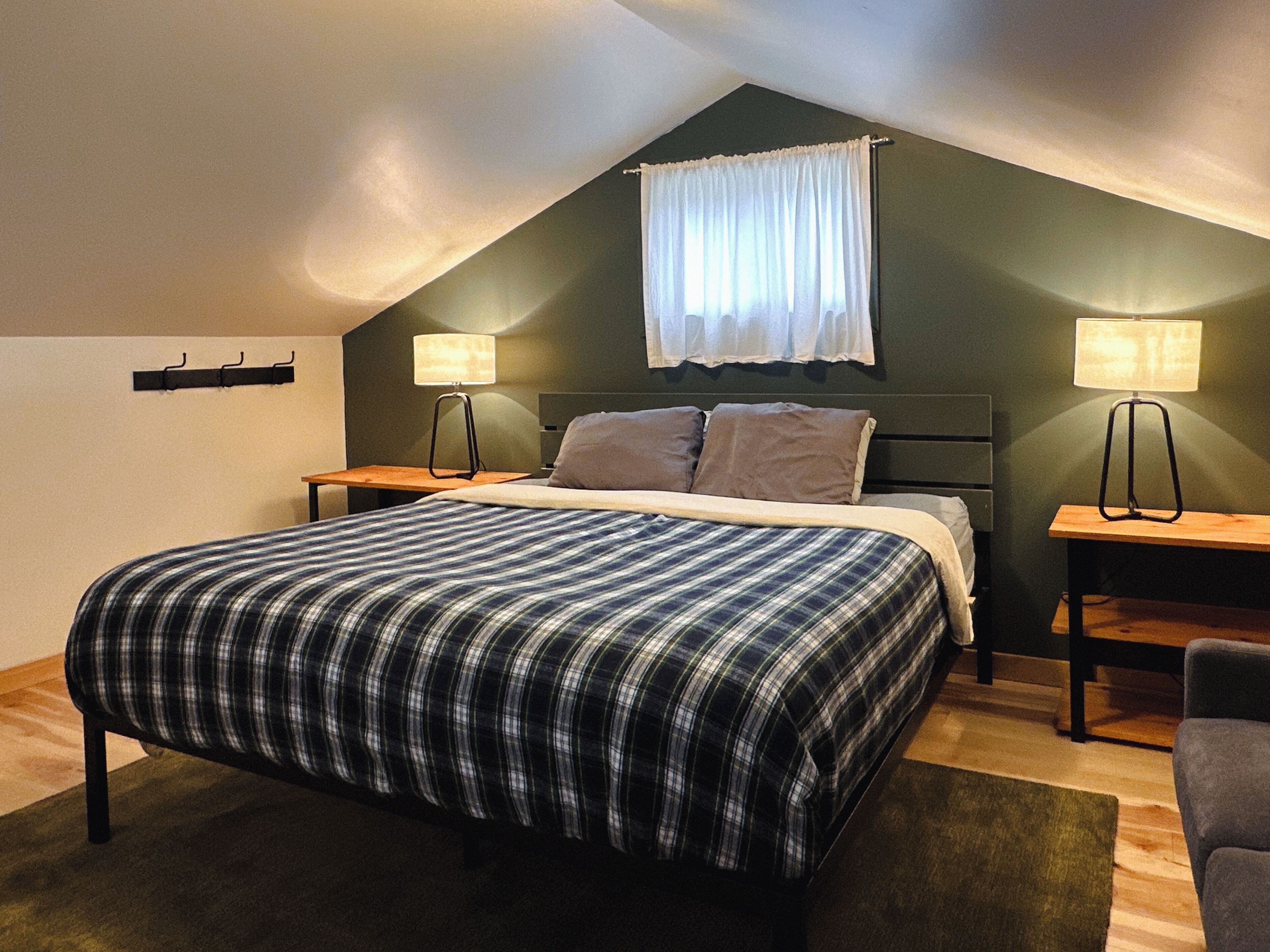 2 bedrooms, desk, free WiFi, bed sheets