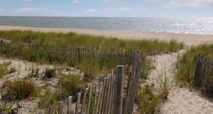 Näkymät golfkentälle. Nauti lomasta rannalla!