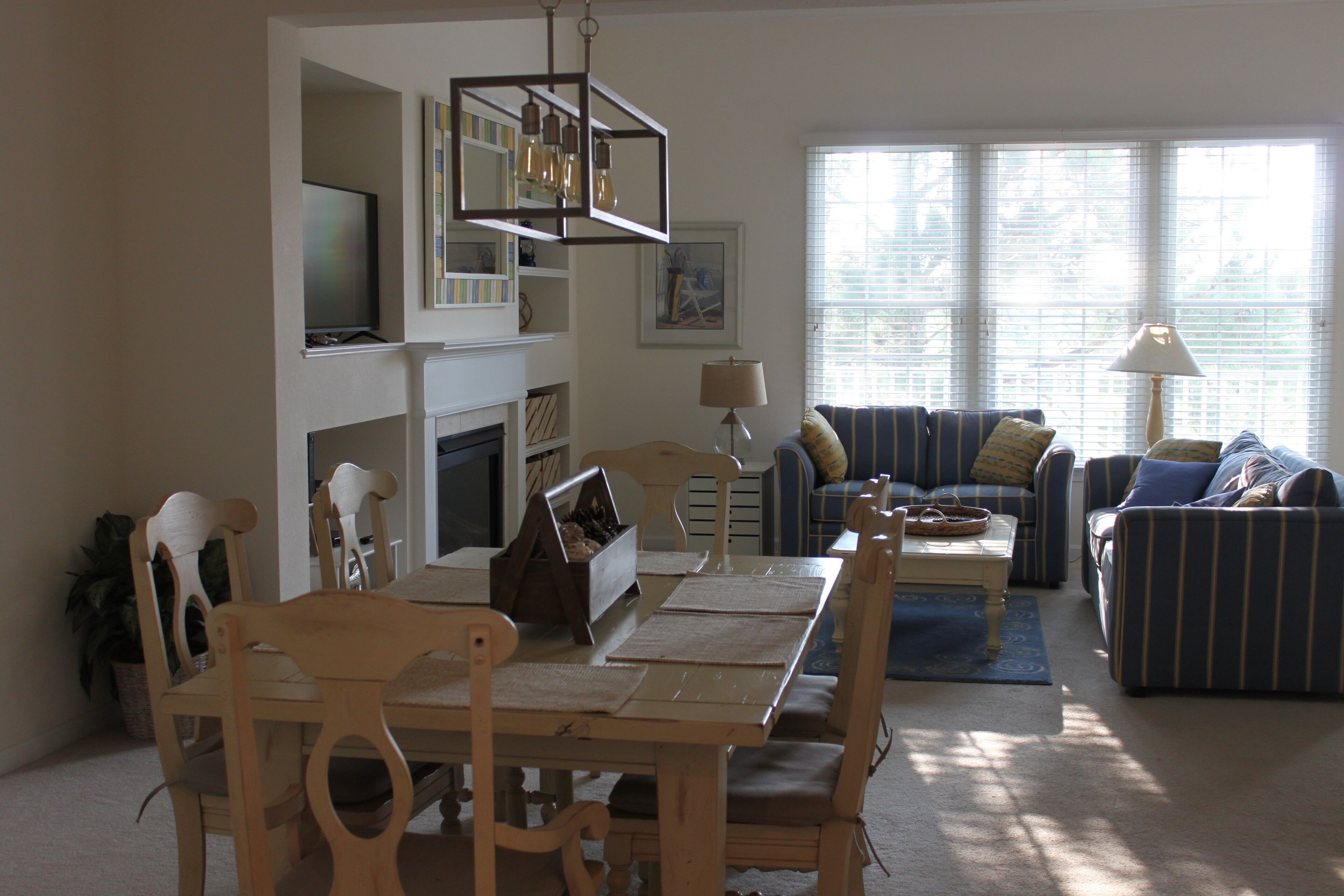 Smart TV, DVD player, stereo