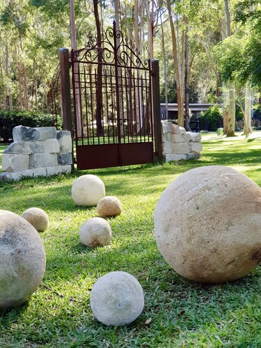 Mistinthegumtrees Eco Luxury Cabins