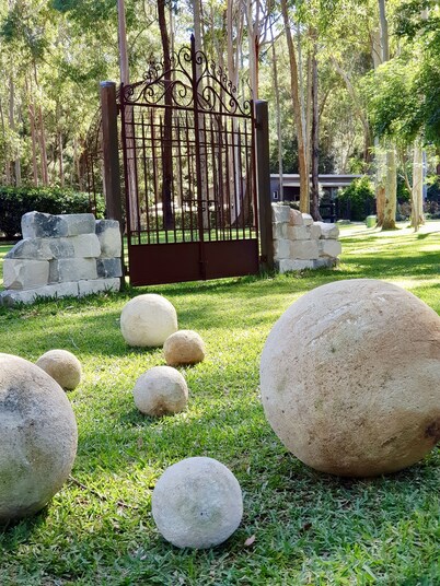 Mistinthegumtrees Eco Luxury Cabins