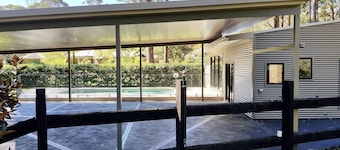 Mistinthegumtrees Eco Luxury Cabins