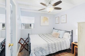 1 bedroom, iron/ironing board, WiFi, bed sheets