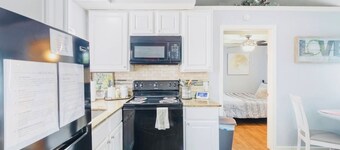 Aggieland Cottage walking distance from A&M campus