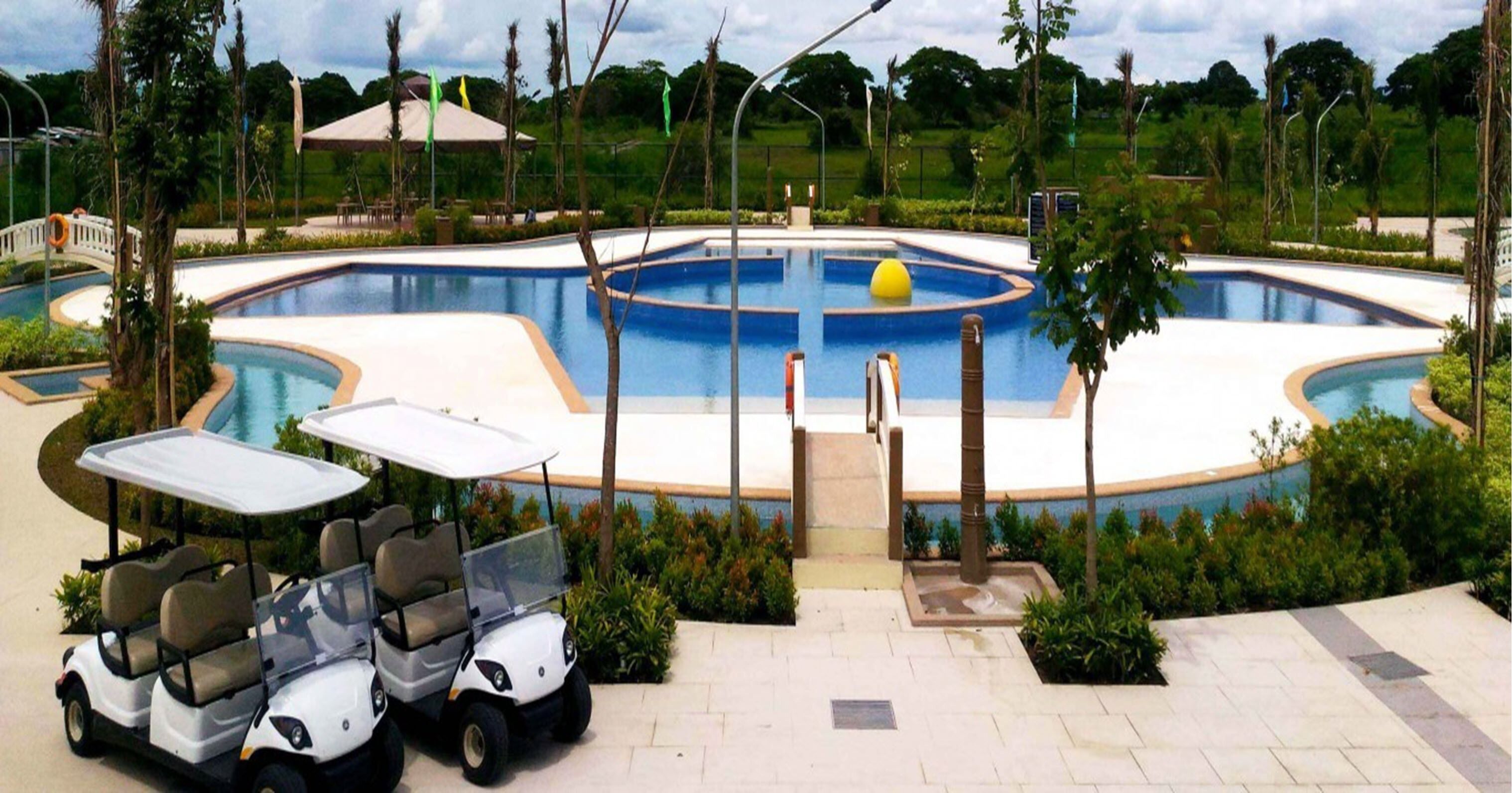 4 outdoor pools, cabanas (surcharge), lifeguards on site