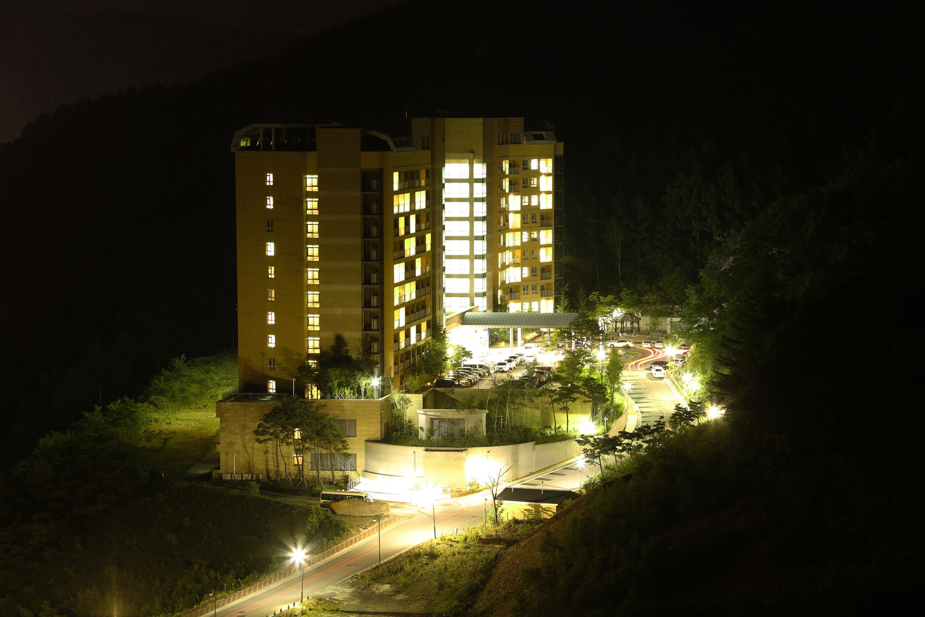 Front of property - evening/night