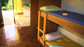 Geluiddichte muren, gratis wifi, beddengoed