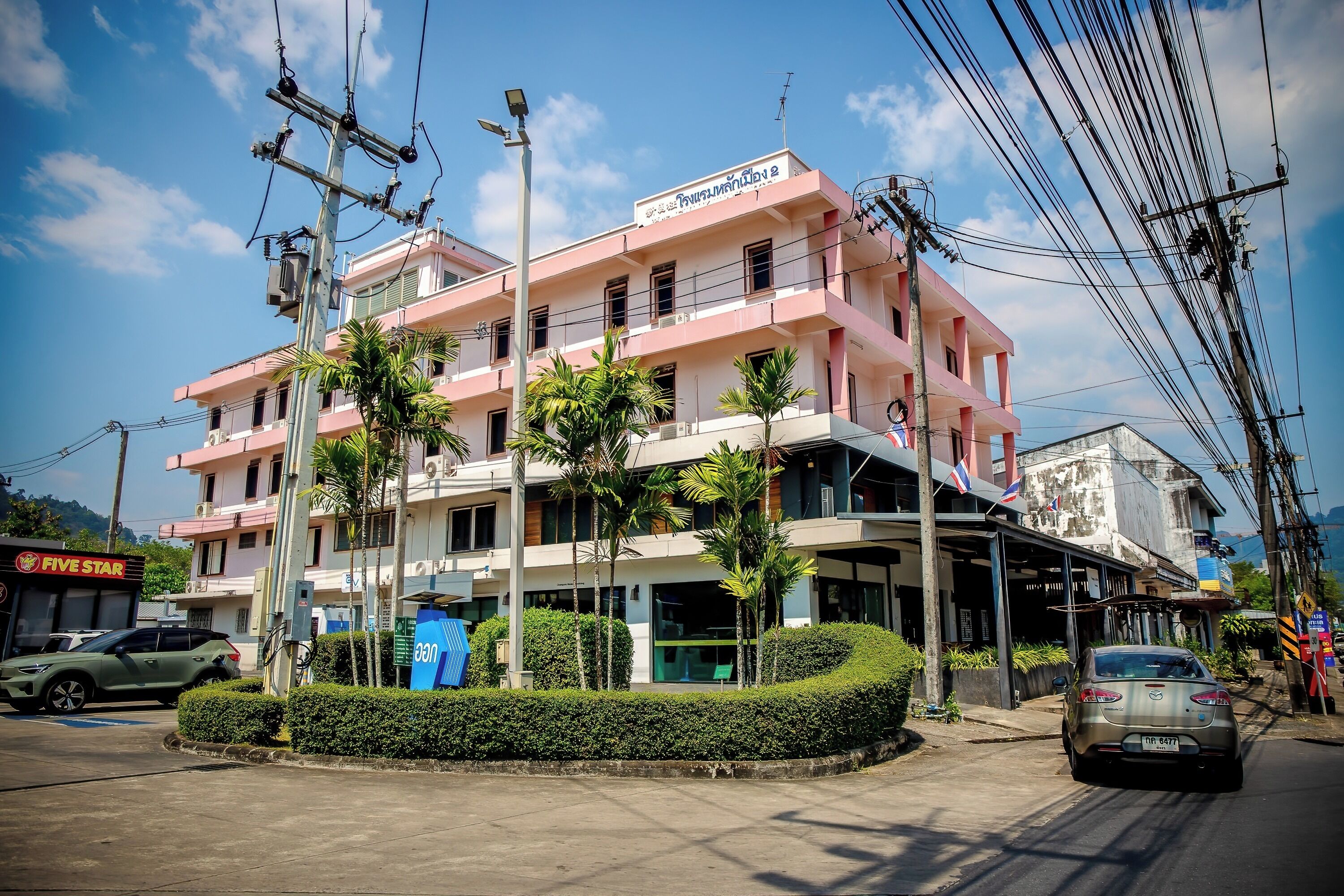 واجهة المنشأة