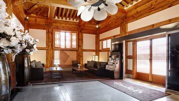 Nội thất lối vào