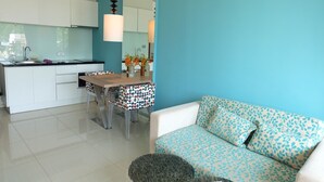 Living area - Atlantis Condo Jomtien by Nan (Pattaya)