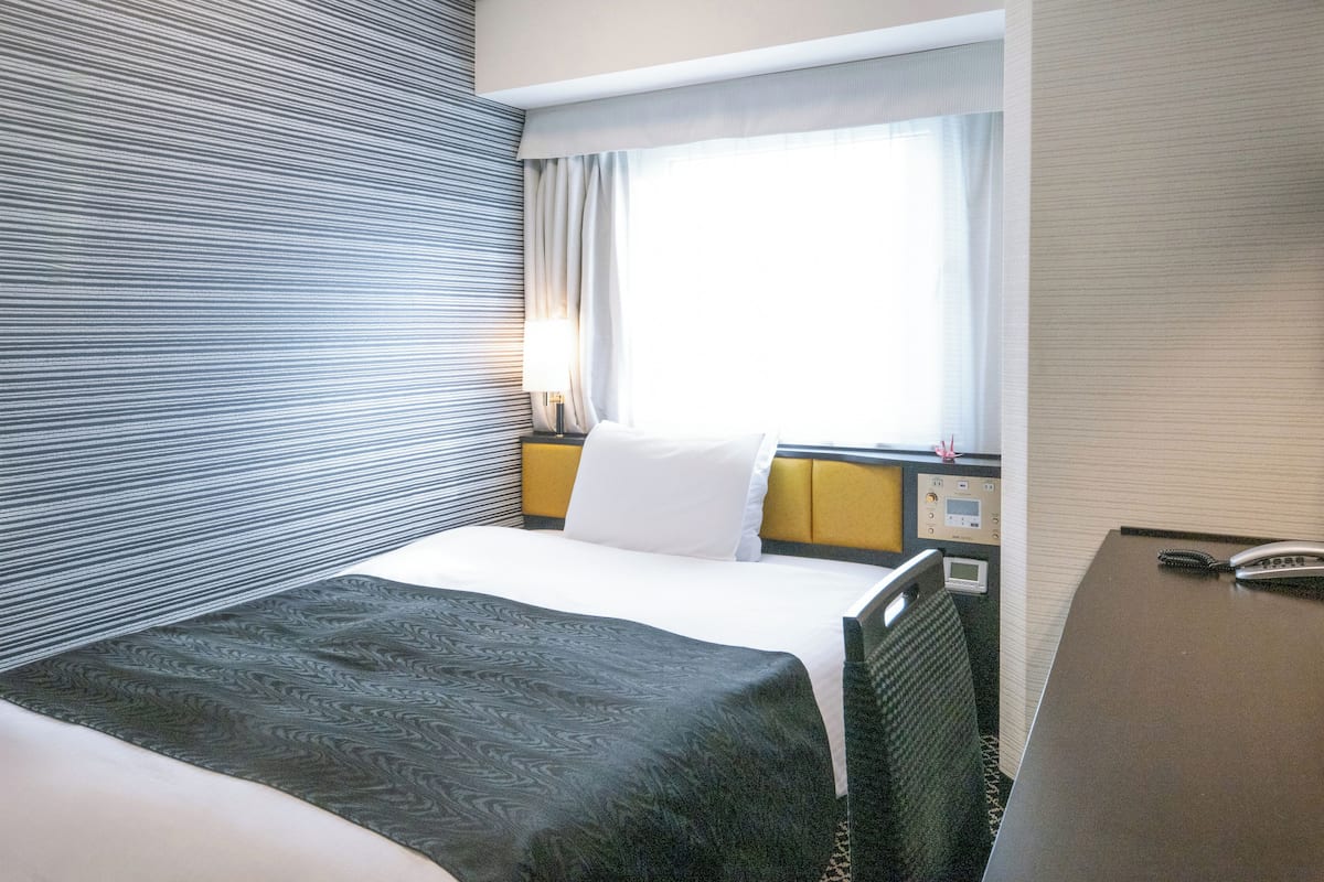 Single Room, Non Smoking | Premium bedding, down duvets, desk, blackout curtains