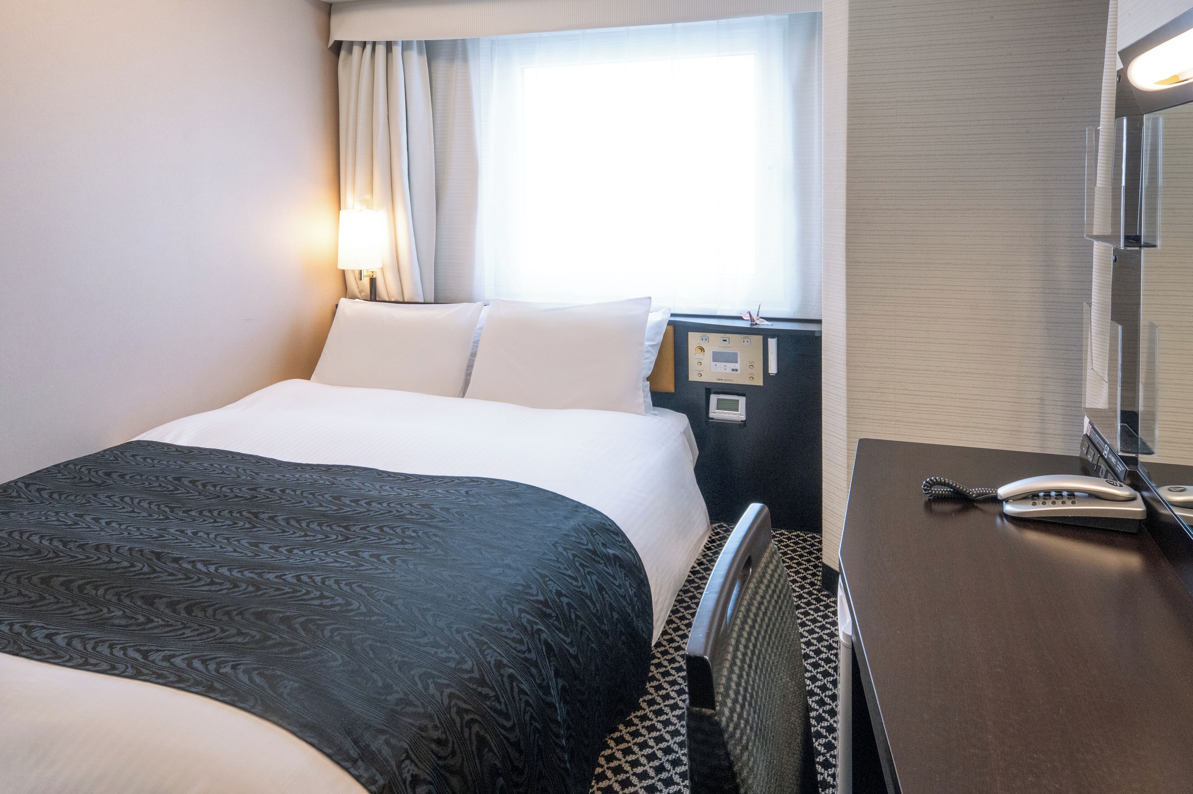 Chambre double, 1 lit double, non-fumeur, balcon | Literie de qualité, couette en duvet, bureau, rideaux d’obscurcissement