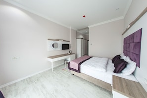 Minibar, in-room safe, desk, soundproofing