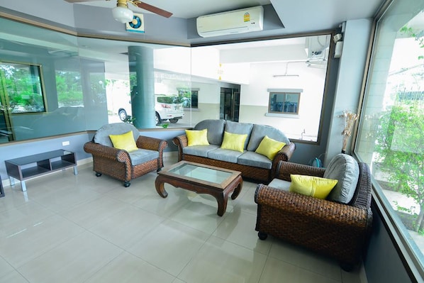 Lobby sitting area - BJ Boutique (Rayong)