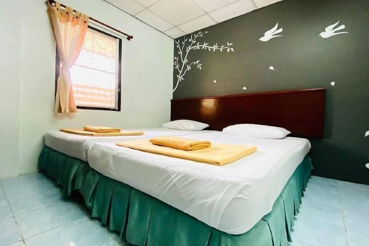 Desk, free WiFi, bed sheets