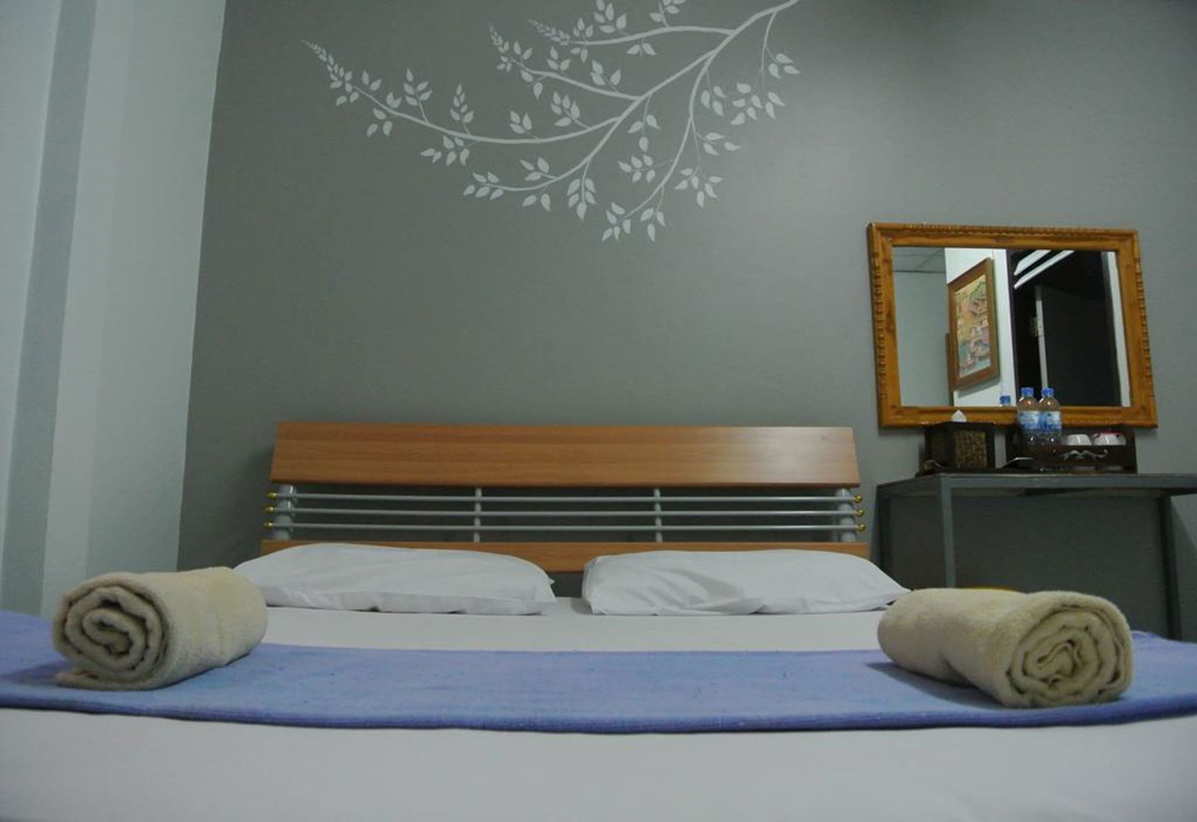 Desk, free WiFi, bed sheets