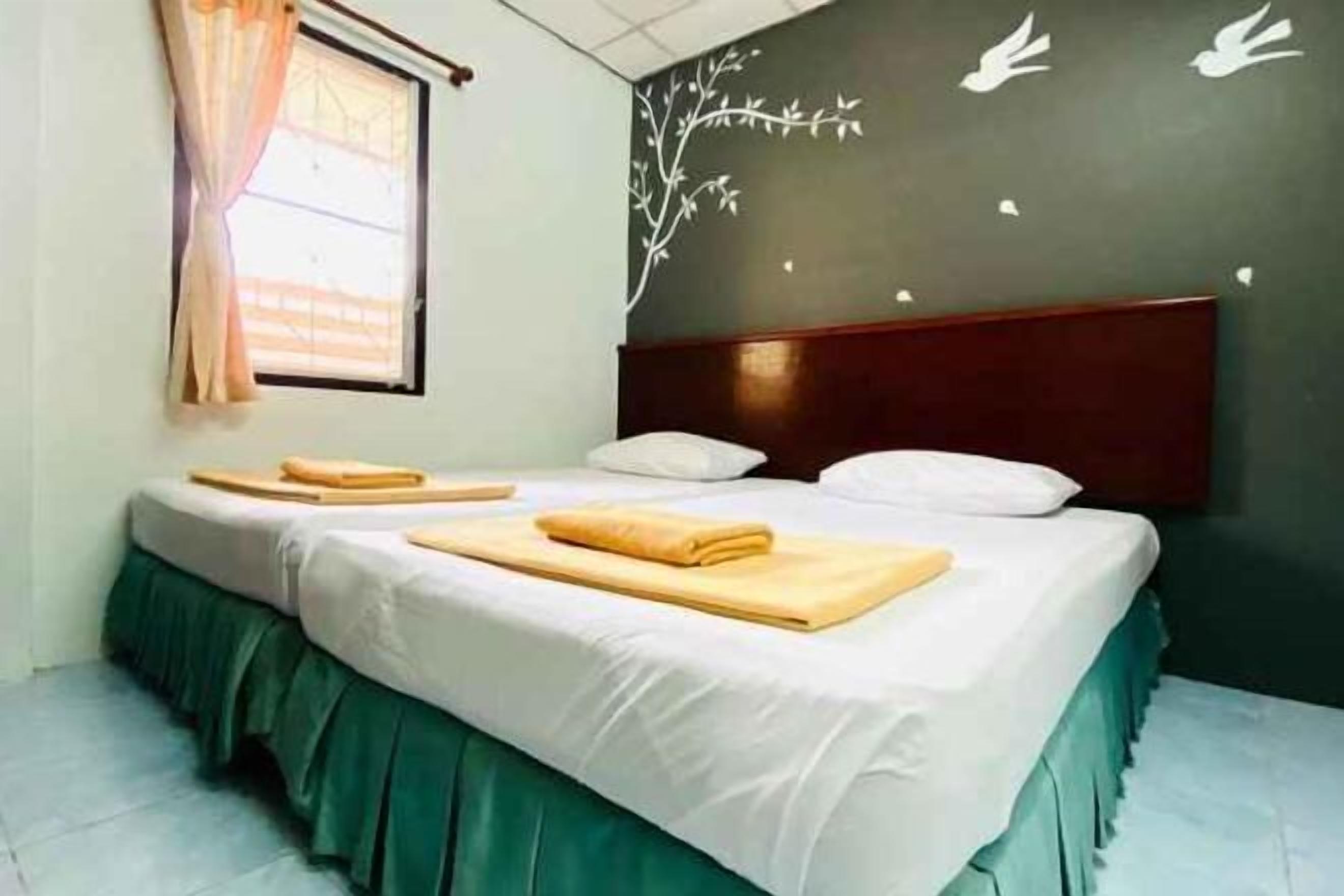 Desk, free WiFi, bed sheets