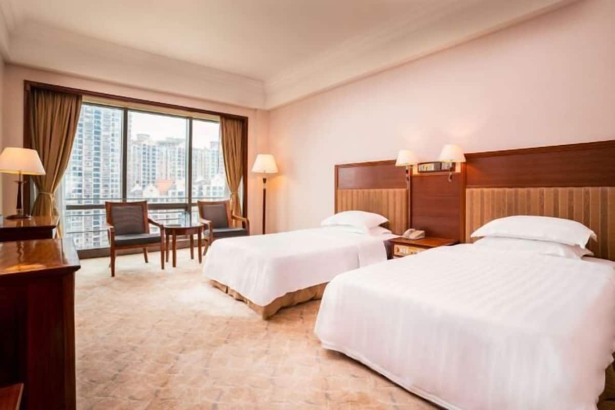 1 Schlafzimmer, Minibar, Zimmersafe, Schreibtisch