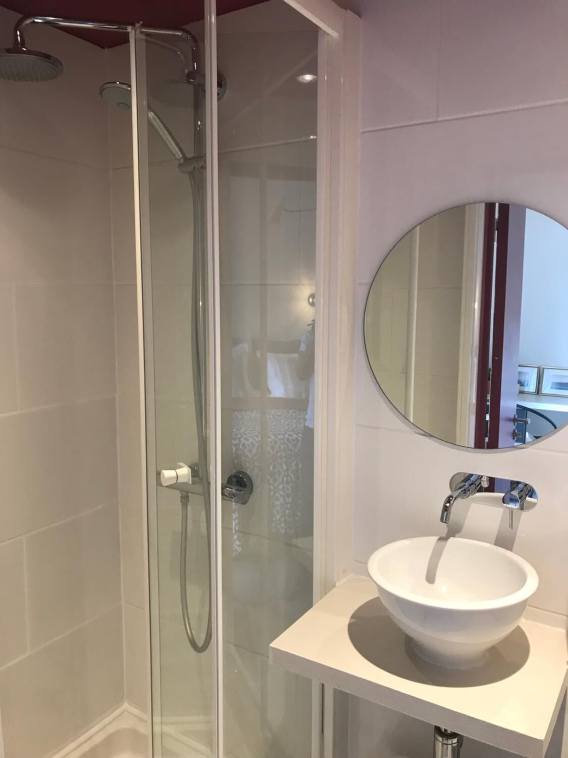 shower, free toiletries, towels