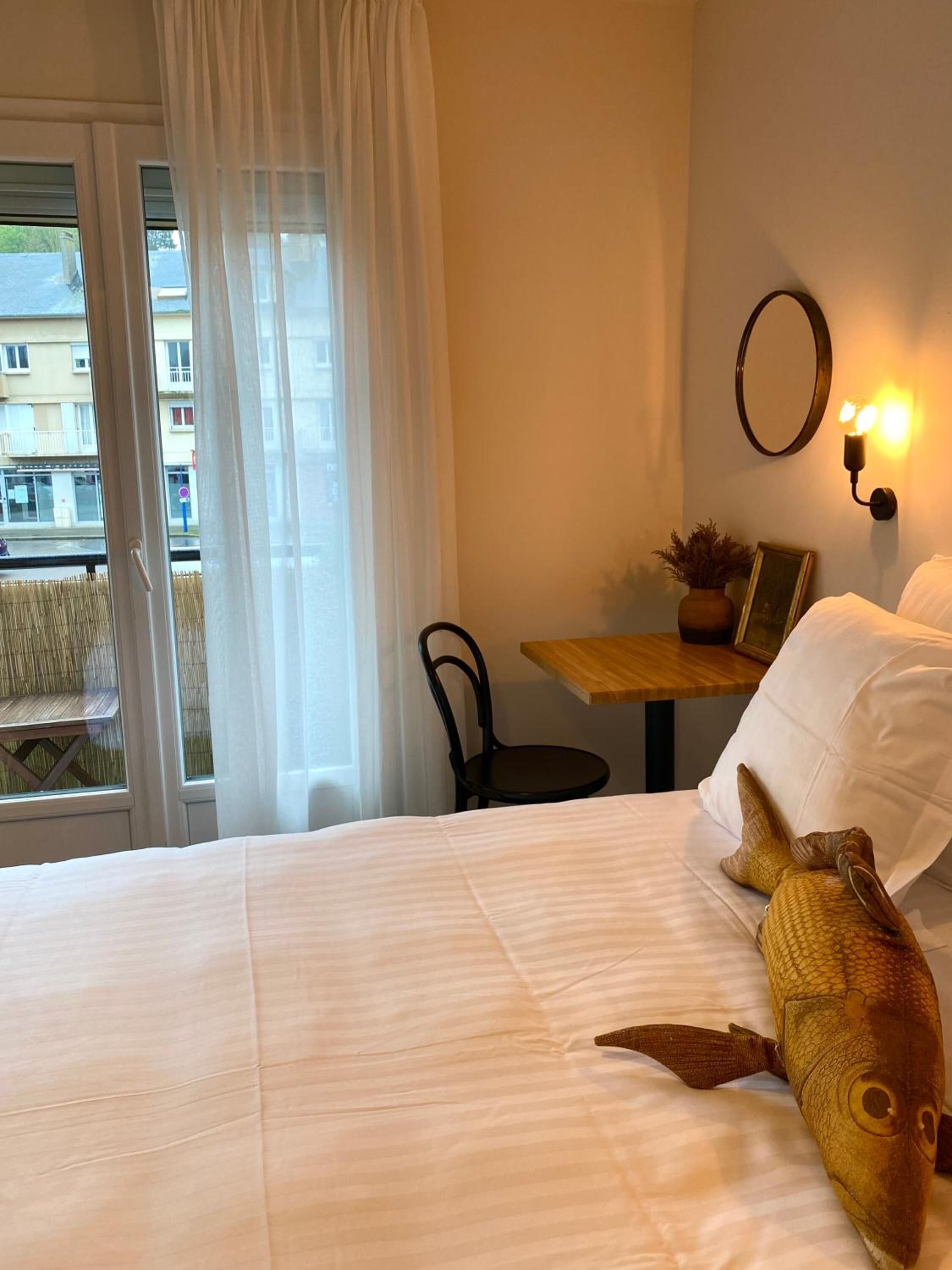 premium bedding, select comfort beds, individually decorated, desk