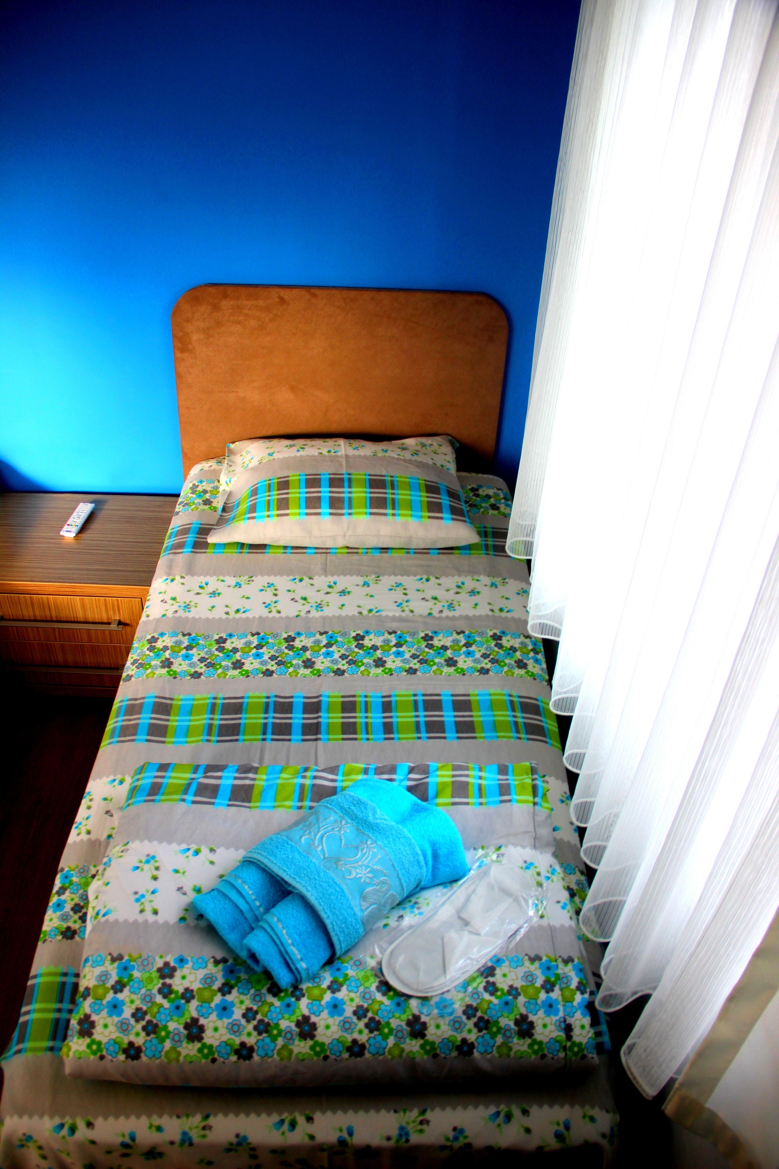 standard twin room | premium bedding, free wifi