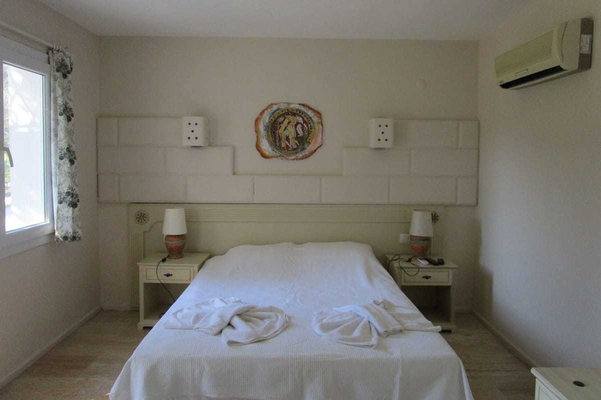 Standard Studio | Premium bedding, minibar, bed sheets