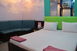 Standard Room | Rollaway beds, free WiFi - Picnic Sriracha Hotel (Si Racha)