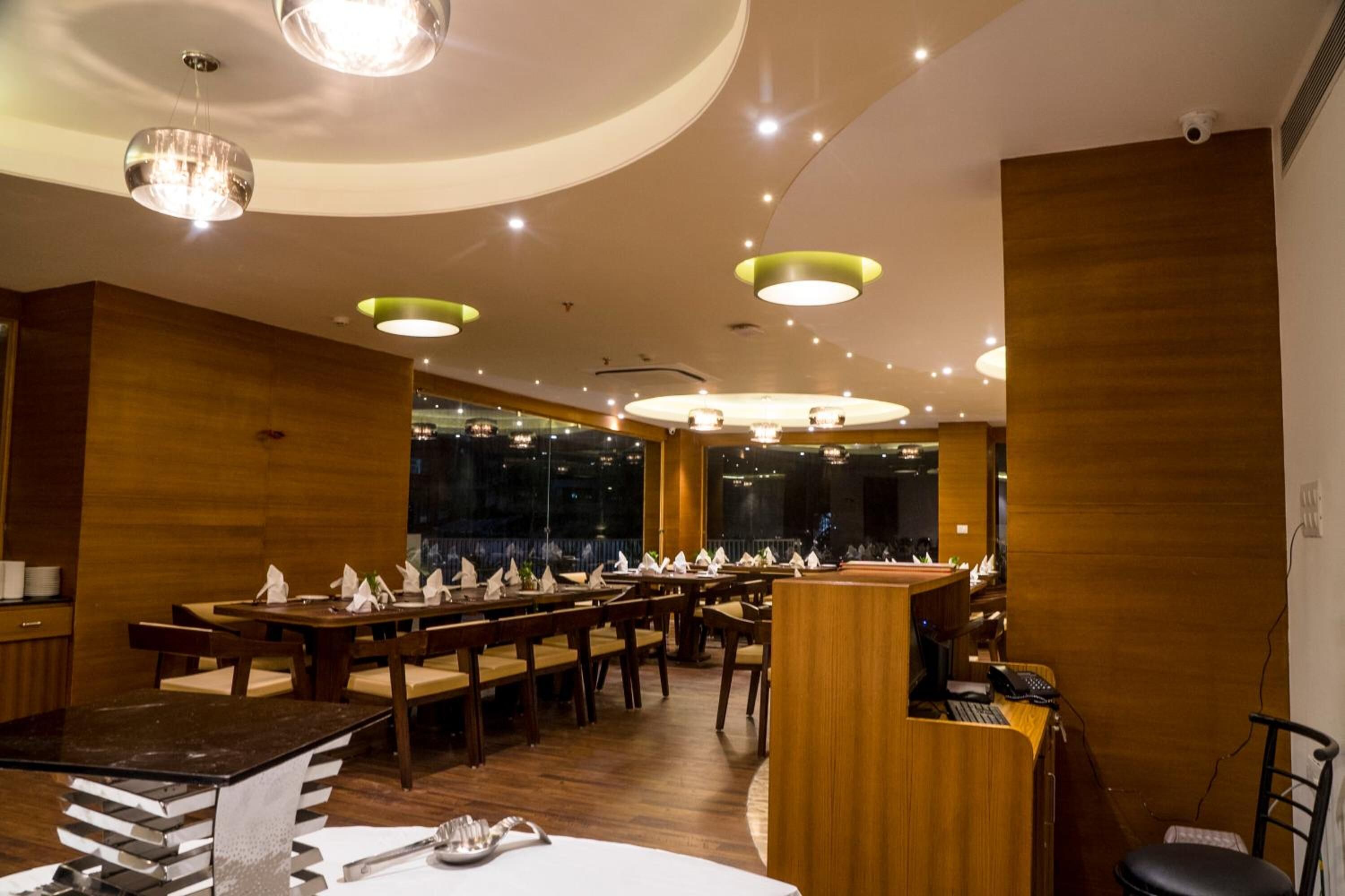 Foto - Hotel Udai Median