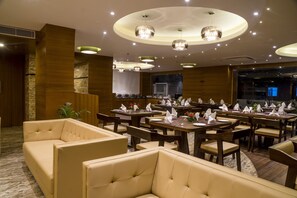 International cuisine - Hotel Udai Median (Udaipur)