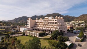 Front of property - Via Lakhela Resort & Spa (Kumbhalgarh)