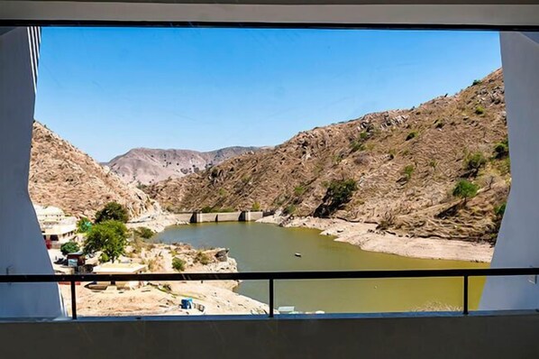 View from property - Via Lakhela Resort & Spa (Kumbhalgarh)